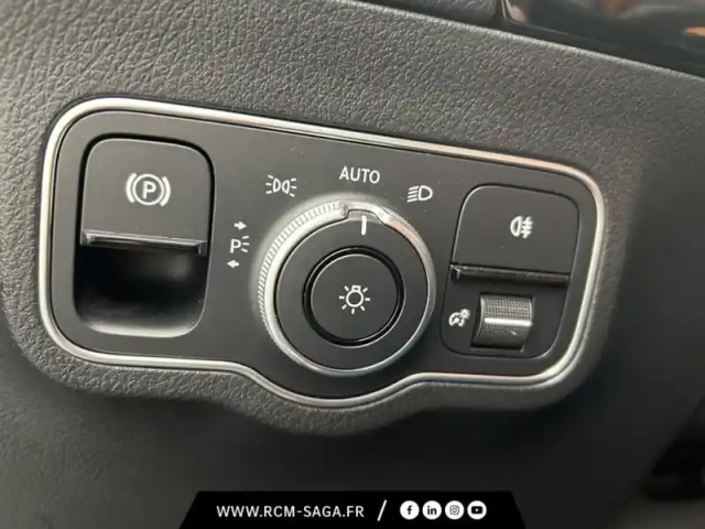 Mercedes Eqa 250+ amg line — photo 18