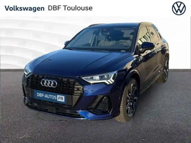 Audi Q3 35 tfsi 150 ch s tronic 7 s line — photo 1
