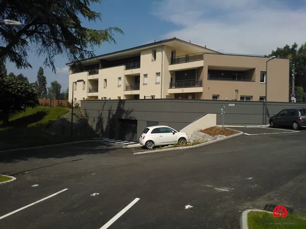 T3 meublé avec garage et parking