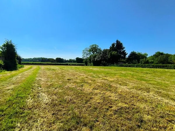 Terrain 966 m² Songeons