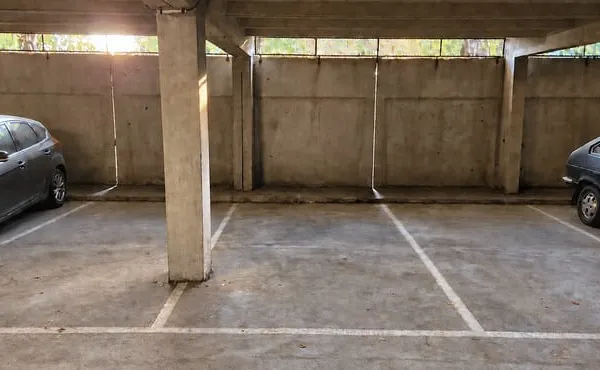 Parking 12 m²
