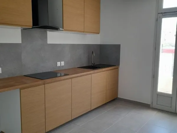 Particulier loue appartement T2 Roquevaire