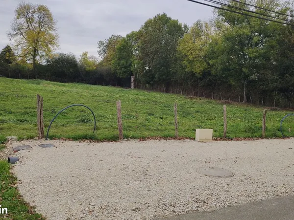 Terrain à bâtir viabilisé - Surface de 1 515 m2 - Lignières la Carelle - 72610 - Villeneuve en Perse