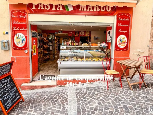 Fonds de commerce 50 m² HYERES