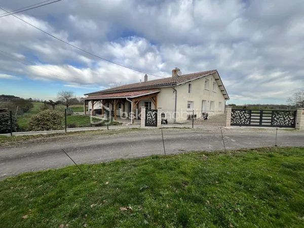 Maison 10 pièces 240 m²