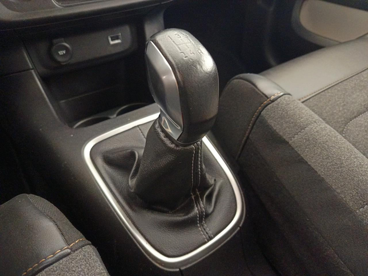 Citroën C3 puretech 83 s&s bvm5 shine pack — photo 28