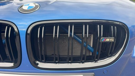 BMW M5 4.4 i V8 560 DKG7 - M – 2013 – 85883 km – Essence – Boîte Automatique — photo 2