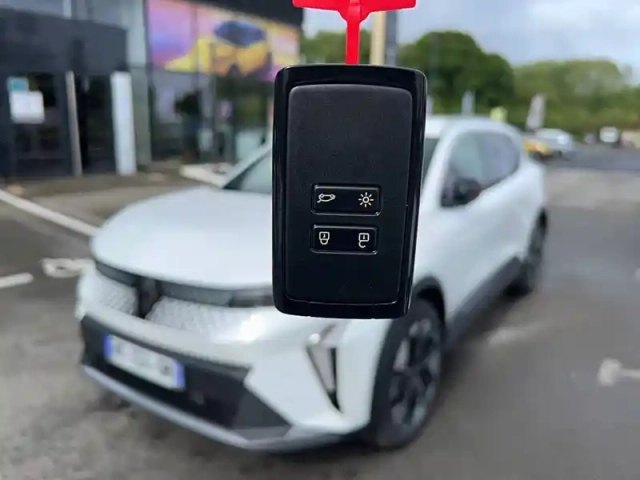 Renault Scenic e-tech électrique 220 ch grande autonomie — photo 21