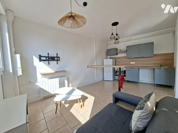 Studio 1 pièce 40 m²