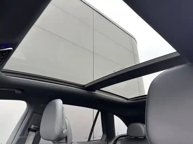 Mercedes Glc 300 de hybrid eq 9g-tronic 4matic — photo 82