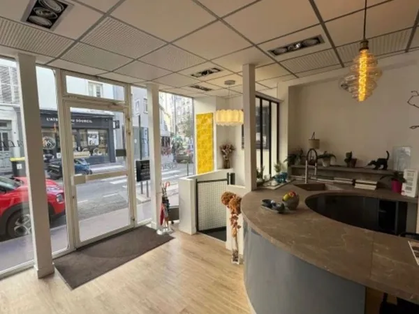 Boutique 73 m² ASNIERES SUR SEINE