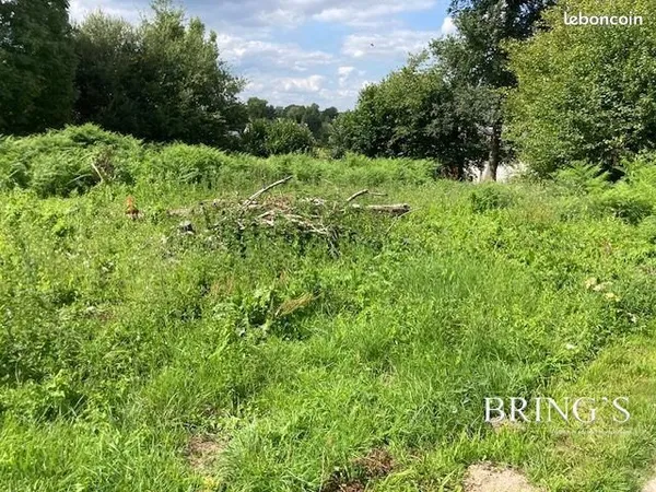 Terrain 560 m² Larré