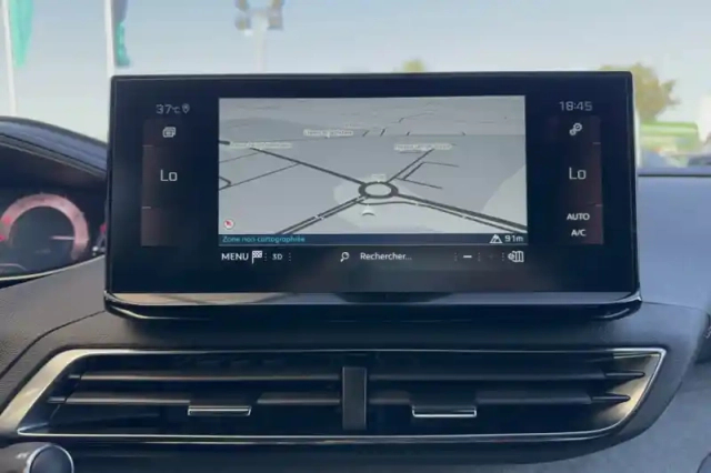 Peugeot 3008 puretech 130ch s&amp;s eat8 — photo 17
