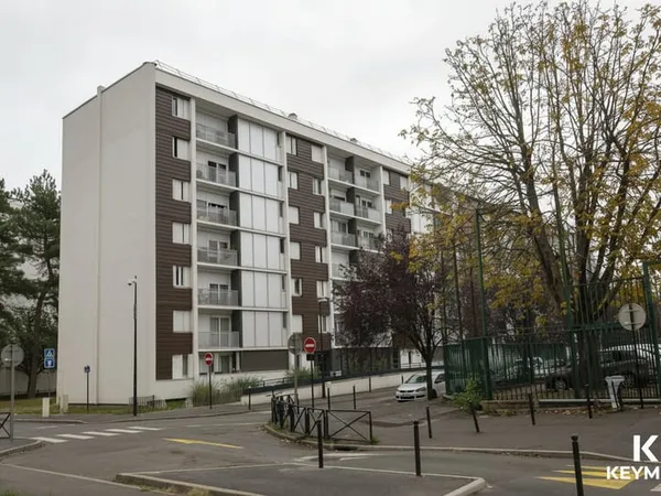 EN EXCLUSIVITÉ : APPARTEMENT 3 PIECES DE 60 m² AVEC DEUX BALCONS ET CAVE à vendre à Garges-lès-Gones