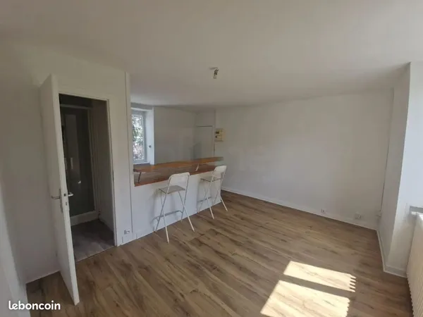 Appartement F2-25m²- Illiers Cambray 28120