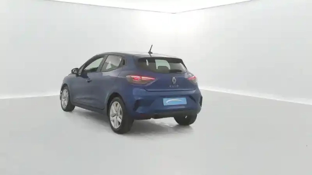 Renault Clio blue dci 100 ch gsr2 — photo 21