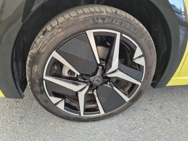 Peugeot 208 electrique 156 ch 54 kwh — photo 26