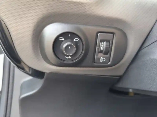 Citroën C4 shine 1.2 110 ch bva6 — photo 16