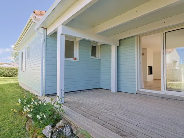 PROCHE DES COMMERCES DE PROXIMITÉ - Maison lumineuse de 113 m² avec terrasses