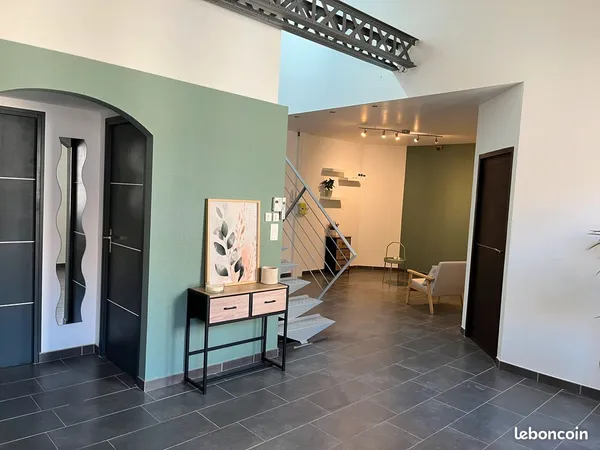 APPARTEMENT TYPE LOFT - HYPERCENTRE DE BELFORT - 71 m²
