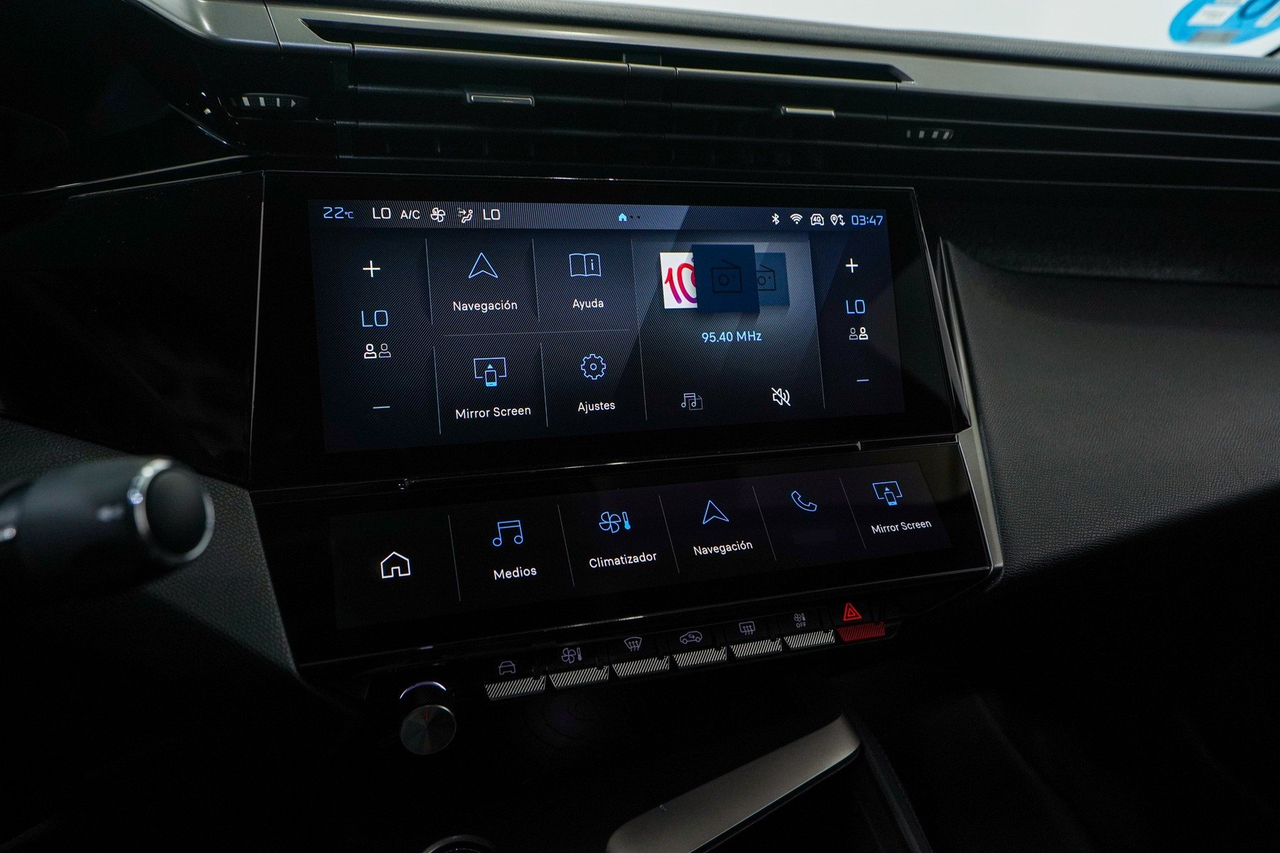 Peugeot 408 — photo 24