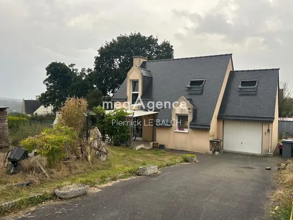 Maison à vendre à Belle-Isle-en-Terre, d'une surface habitable d'environ 86 m²,