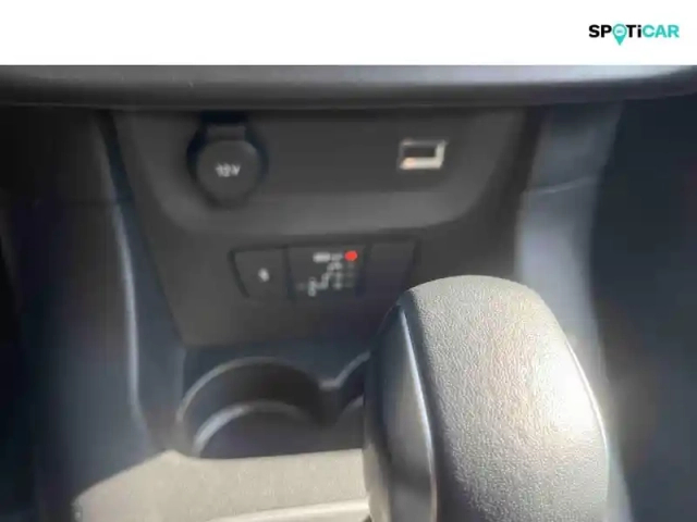 Citroën C3 1.2 puretech 110ch s&amp;s max boite automatique — photo 30