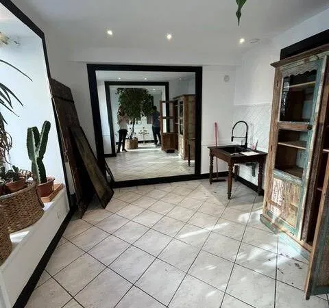 Boutique 21 m²