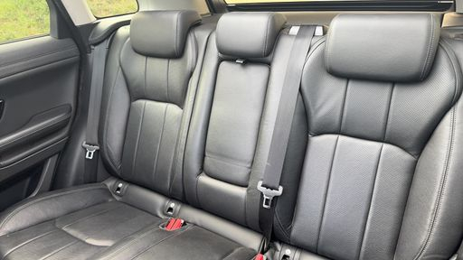 Land Rover Range Rover Evoque 2.0 TD4 150 4WD BVA9 - HSE – 2018 – 121252 km – Diesel – Boîte Automatique — photo 44