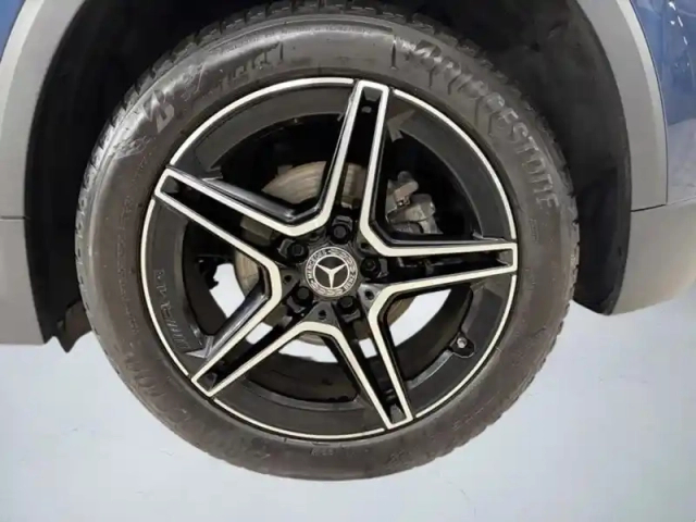 Mercedes Gla 200 d amg line — photo 9