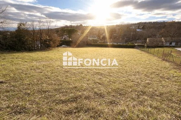 Terrain 1437 m²