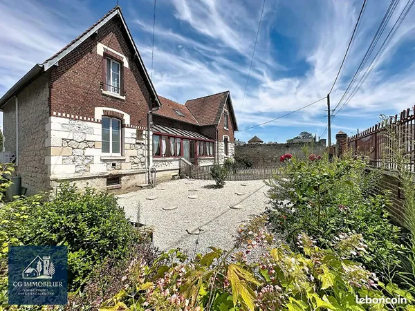 Maison 7 pièces 165 m²