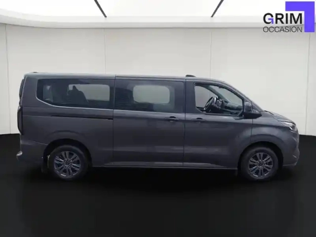 Ford Tourneo custom 320 l2h1 2.0 ecoblue 150 ch — photo 3