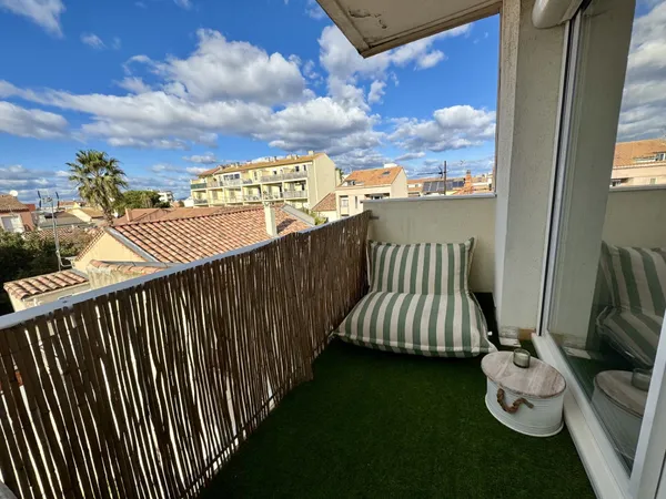 Studio situé à 100 m de la plage