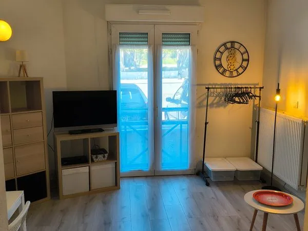Location studio avec parking privé