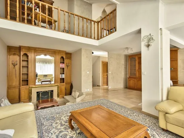 Maison 6 pièces 158 m²