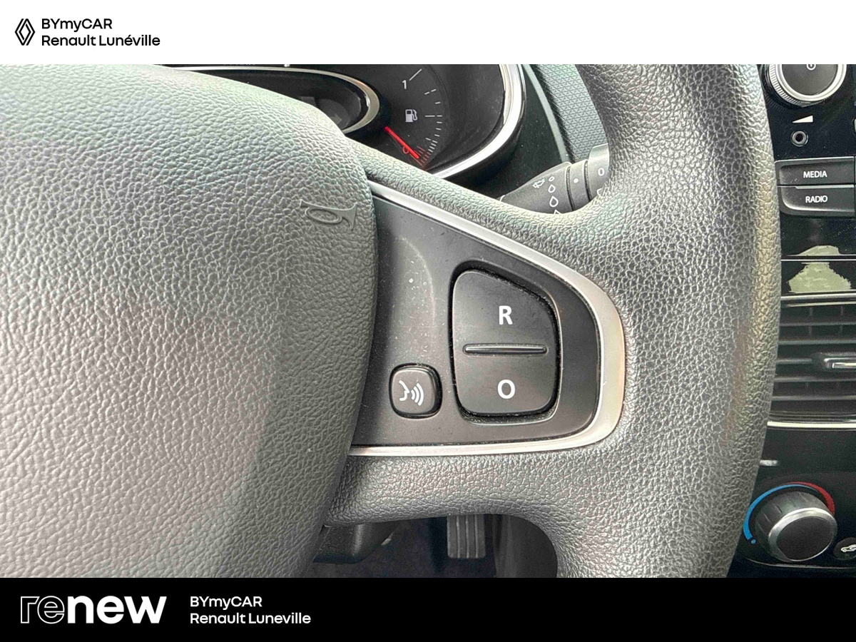 Renault Clio TCe 90 - 19 — photo 17