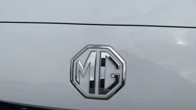 Mg Mg4 electric 51kwh - 125 kw 2wd — photo 16