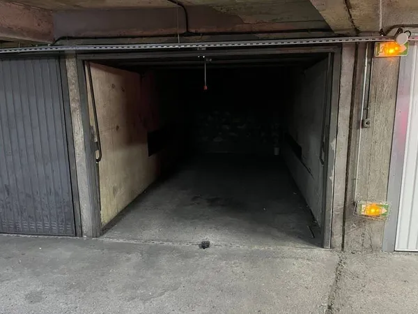 Parking 13 m²