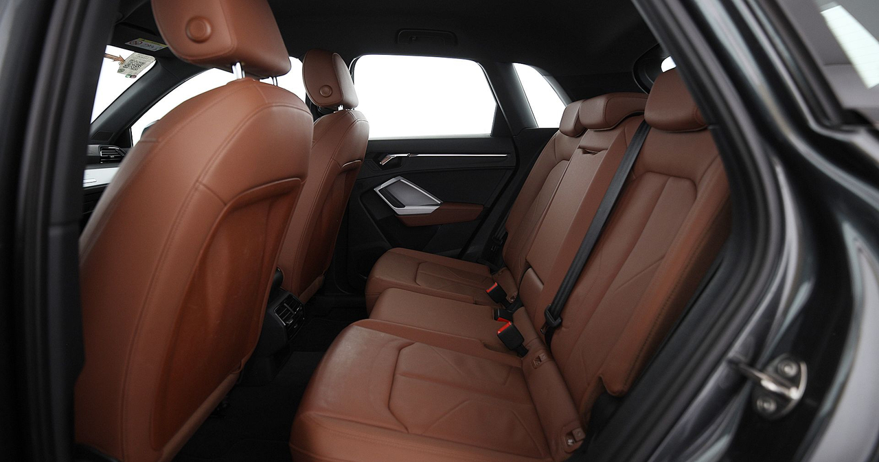 Audi Q3 — photo 35