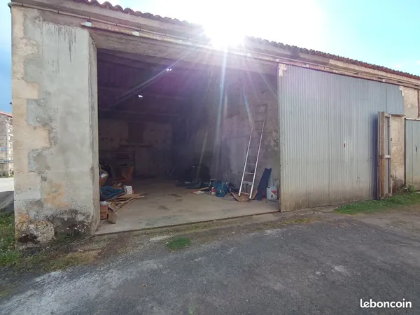 Garage 90m2