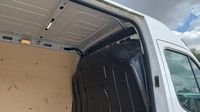 Renault Master F3500 L2H2 2.3 Blue dCi 135ch Confort Euro6E — photo 25