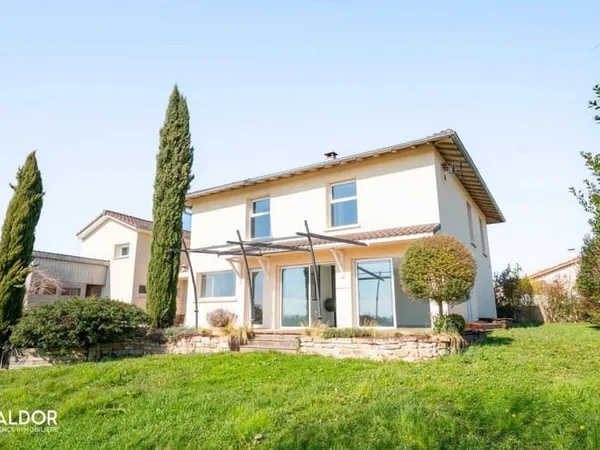 Maison 7 pièces 193 m²
