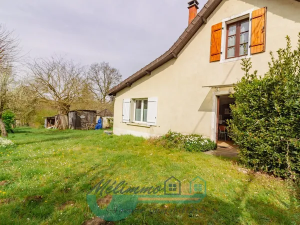 Maison avec grand terrain - à Toucy 89130
