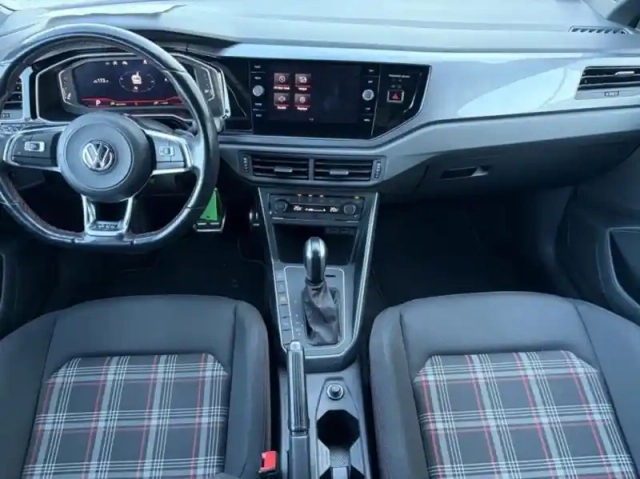 Volkswagen Polo 2.0 tsi 200ch gti dsg6 euro6d-t — photo 2