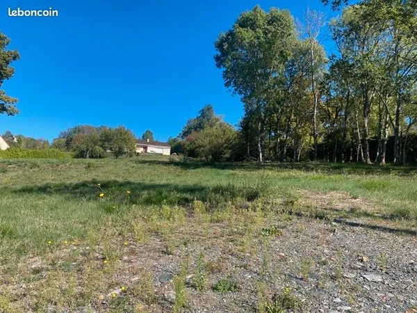 Terrain 1 158 m² Abrest