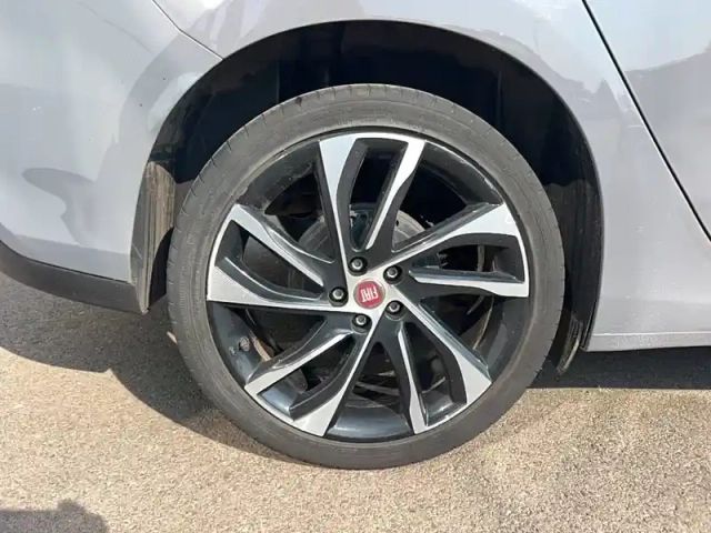 Fiat Tipo 5 portes 1.0 firefly turbo 100 ch s&amp;s — photo 12
