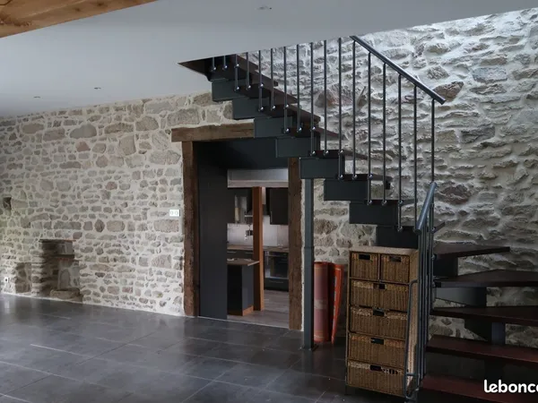 Maison 175 m² à louer Commune de Glénic