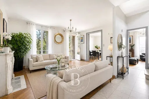 Maison 8 pièces 200 m²