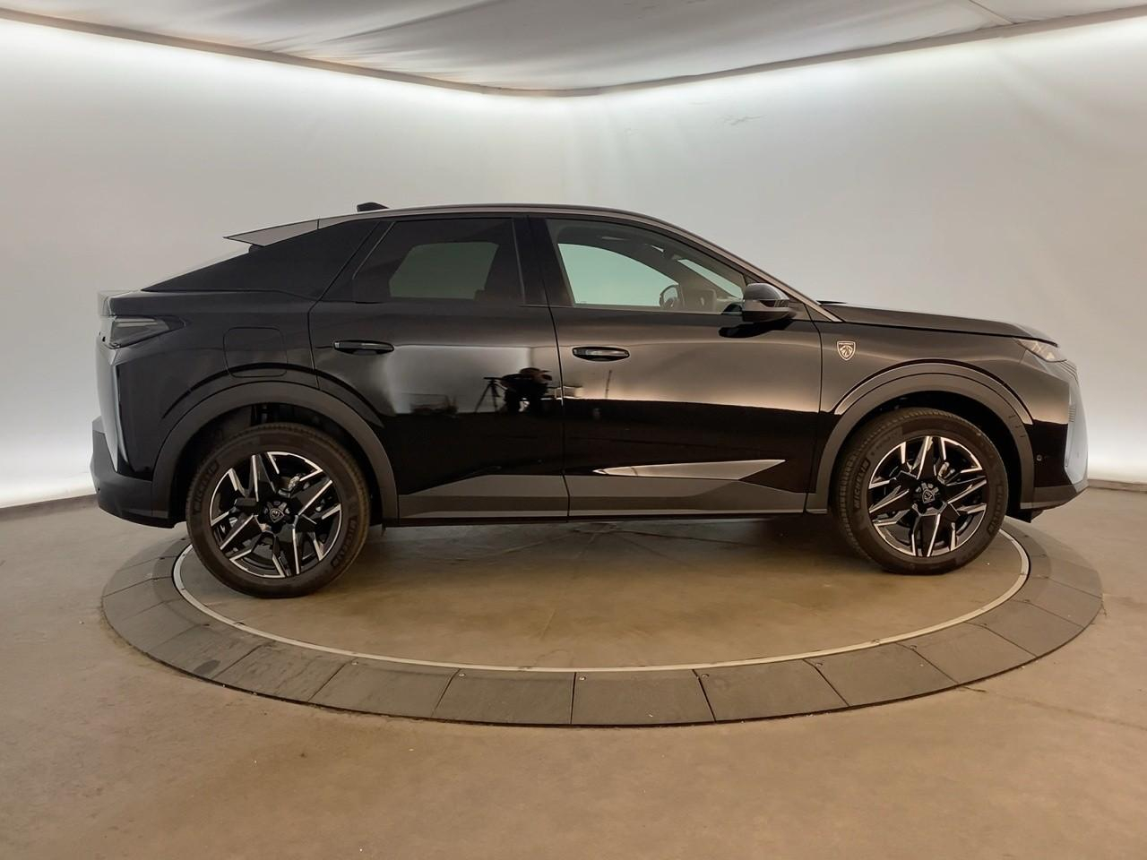 Peugeot 3008 hybrid 145 e-dcs6 gt — photo 4